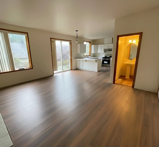 Photo - 3437 SW 2nd St