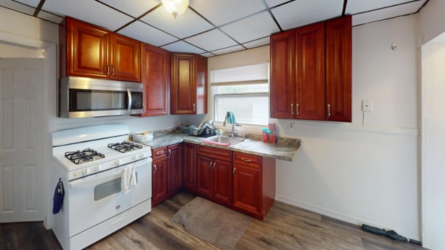 Photo - 33 Schubert St Unit 2fl