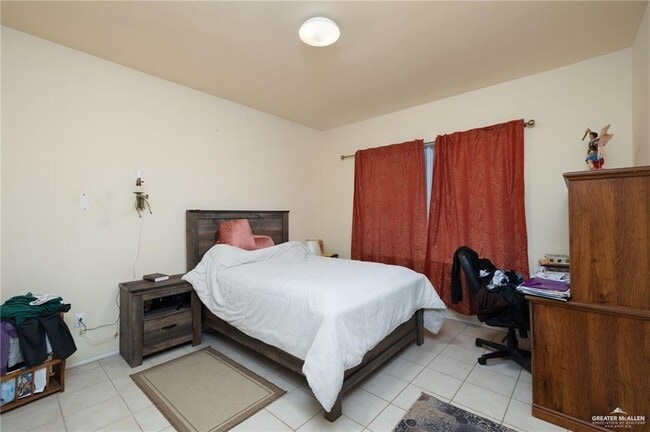 Photo - 18 N 20th St