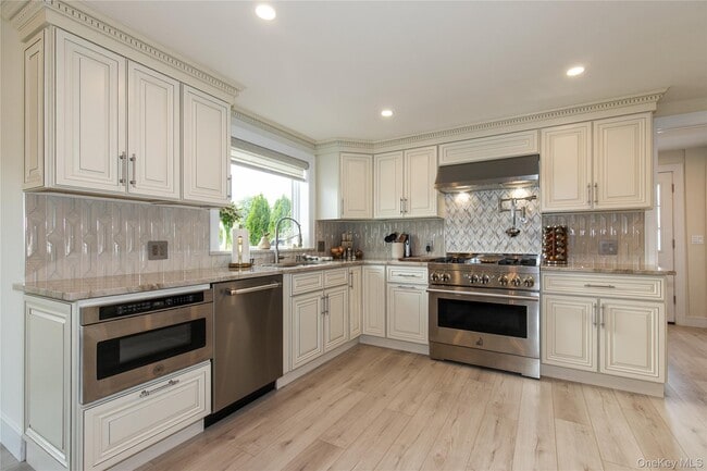 60 Alhambra Rd