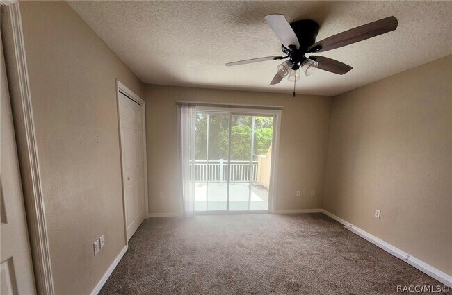 Photo - 835 E Rembrandt Way
