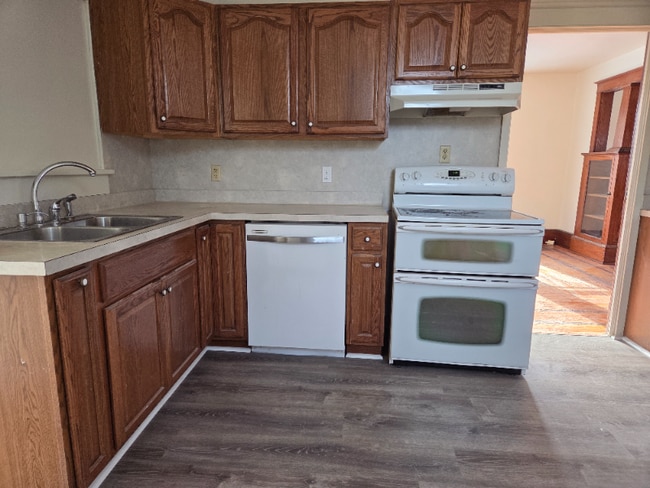 Photo - 630 N Courtland St