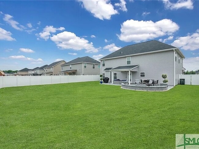 Photo - 4 bedroom beautiful home available August 10!!