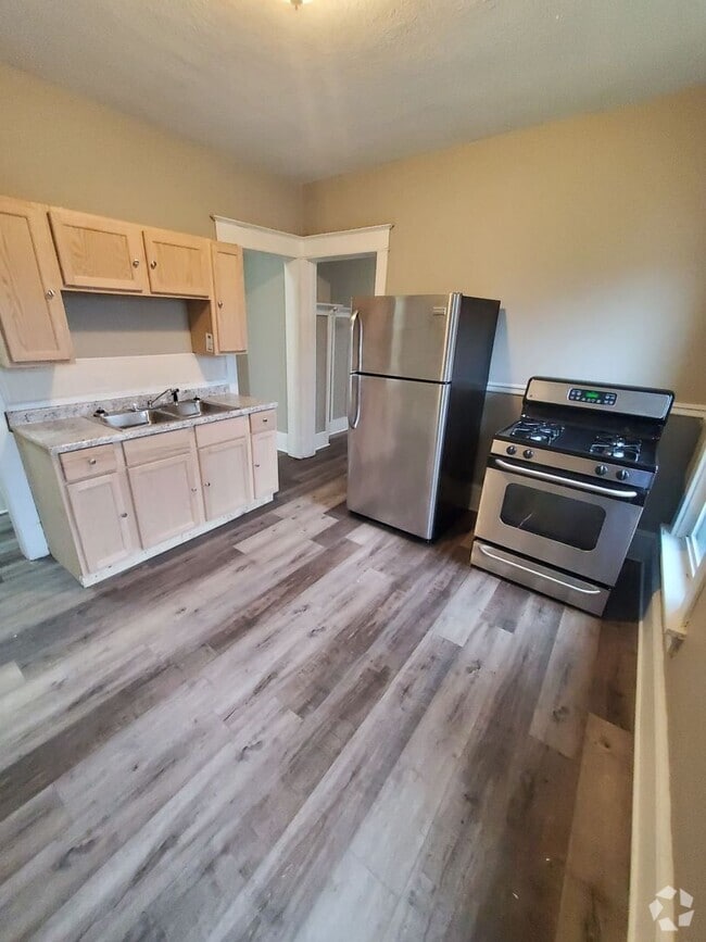 Building Photo - 2709 W Wright St Rental