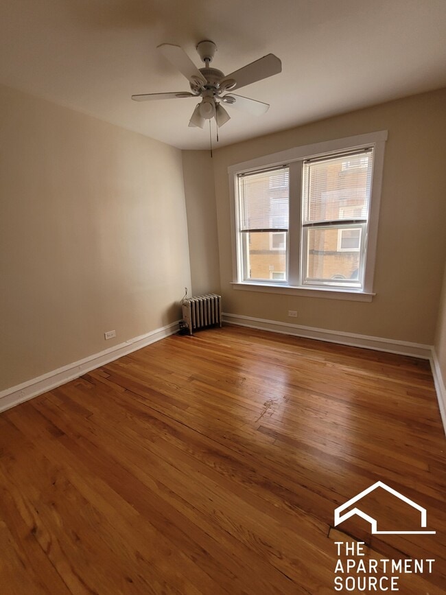 Photo - 5028 N Springfield Ave Unit 2E