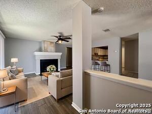 Photo - 7619 Alverstone Way