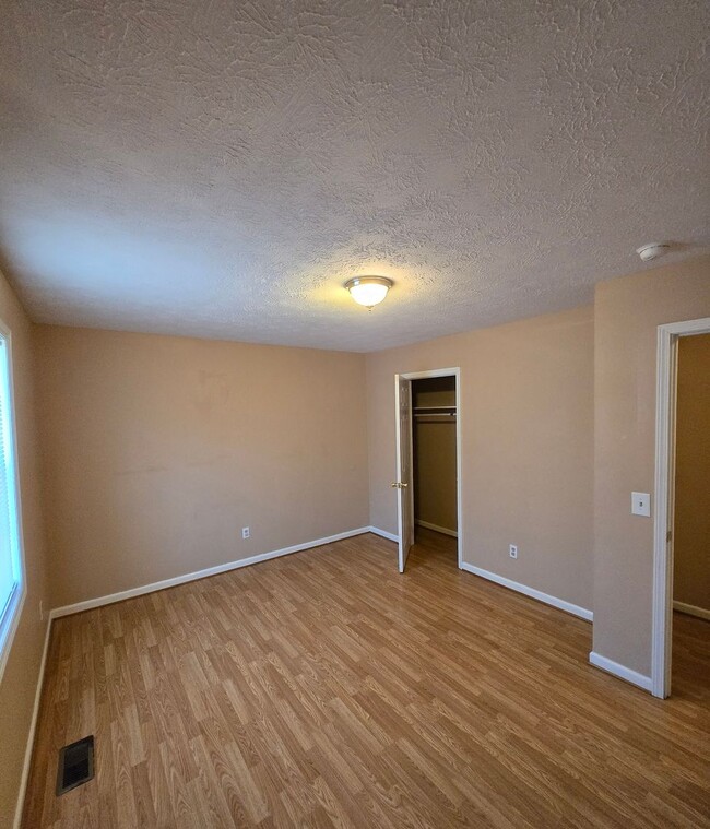 Photo - 5302 Whisperwood Ct