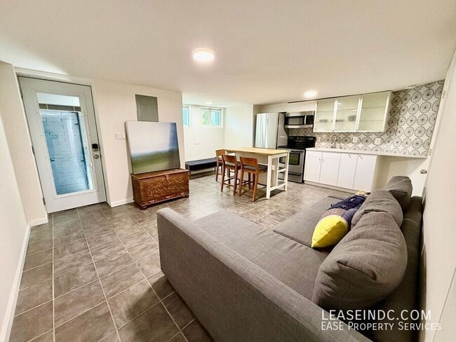 Photo - 1850 3rd St NW Unit #B
