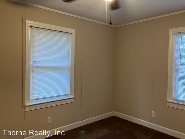 Photo - 2 br, 1 bath House - 1024 Burt Street