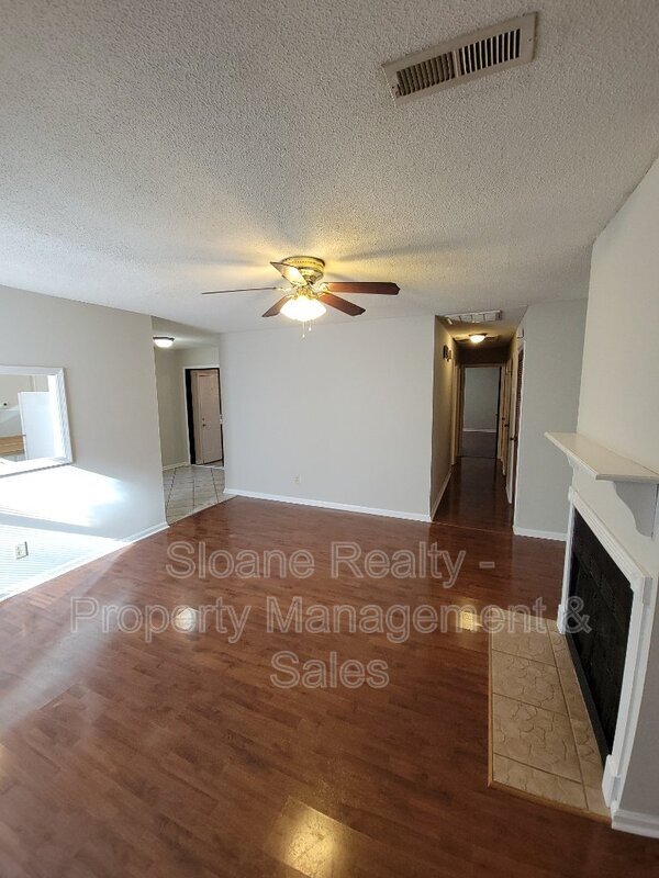 Photo - 212 Miami St