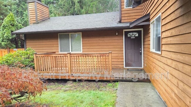 Photo - 565 NW Carolyn Ln