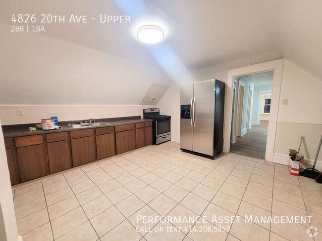 Building Photo - Comfortable 2-Bedroom Unit Upper Rental