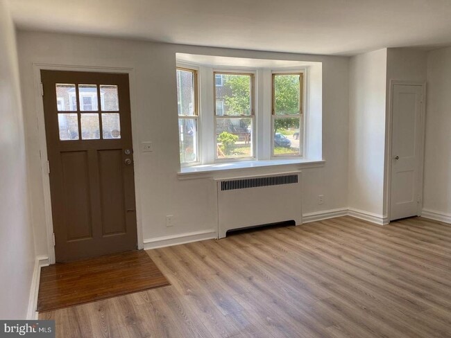 Building Photo - 6295 Kindred St