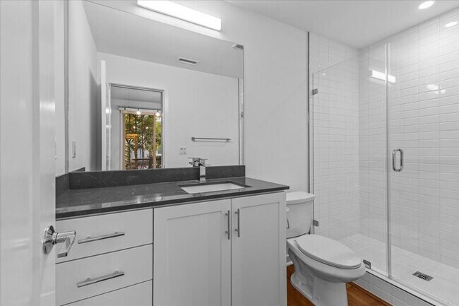 Photo - 147 Placemark