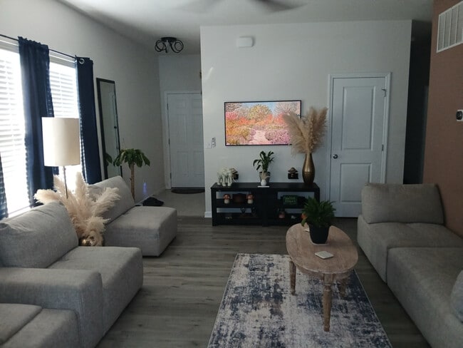 Photo - 2317 Litchfield Lp