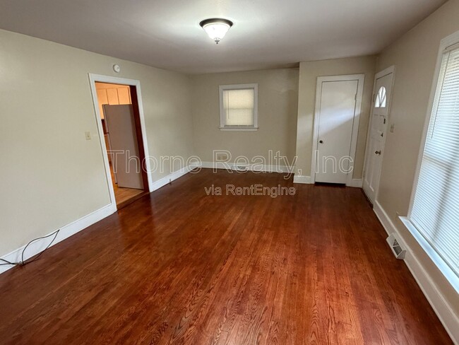 Photo - 6831 W Mt Dr