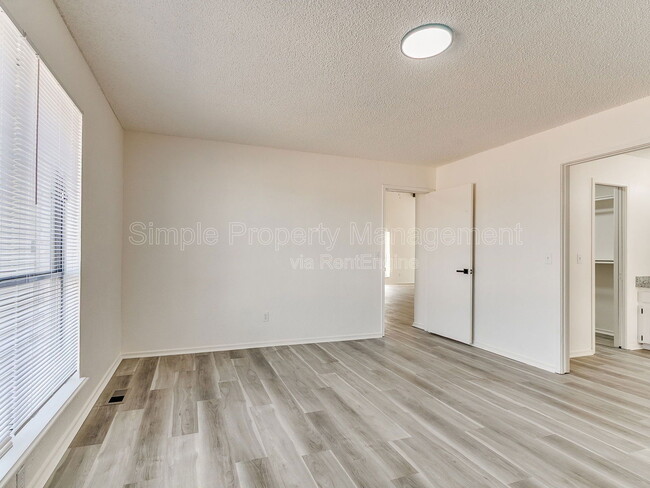 Photo - 6628 Laurel Dr