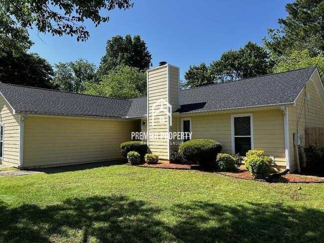Photo - 154 Lewis Ln- Available Now!