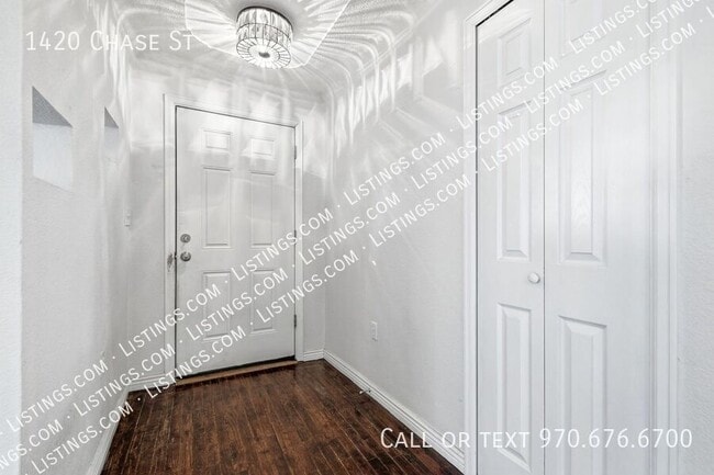 Photo - 1420 Chase St