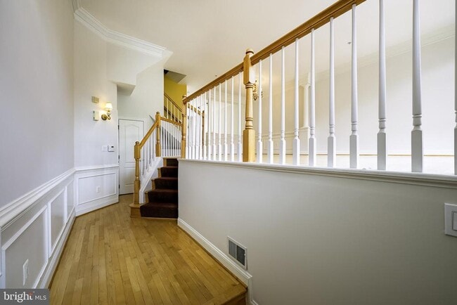 Photo - 1156 Regal Oak Dr
