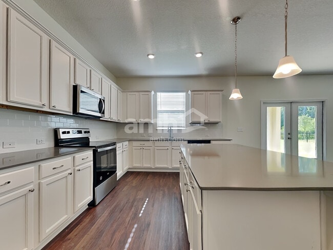 20557 Calla Lily Dr