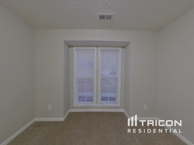 Photo - 3329 Whitebridge Ln Casa