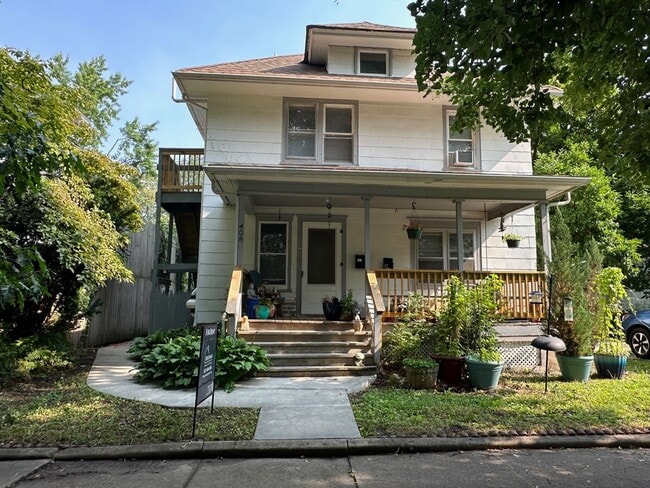 Photo - Short 2 Unit B