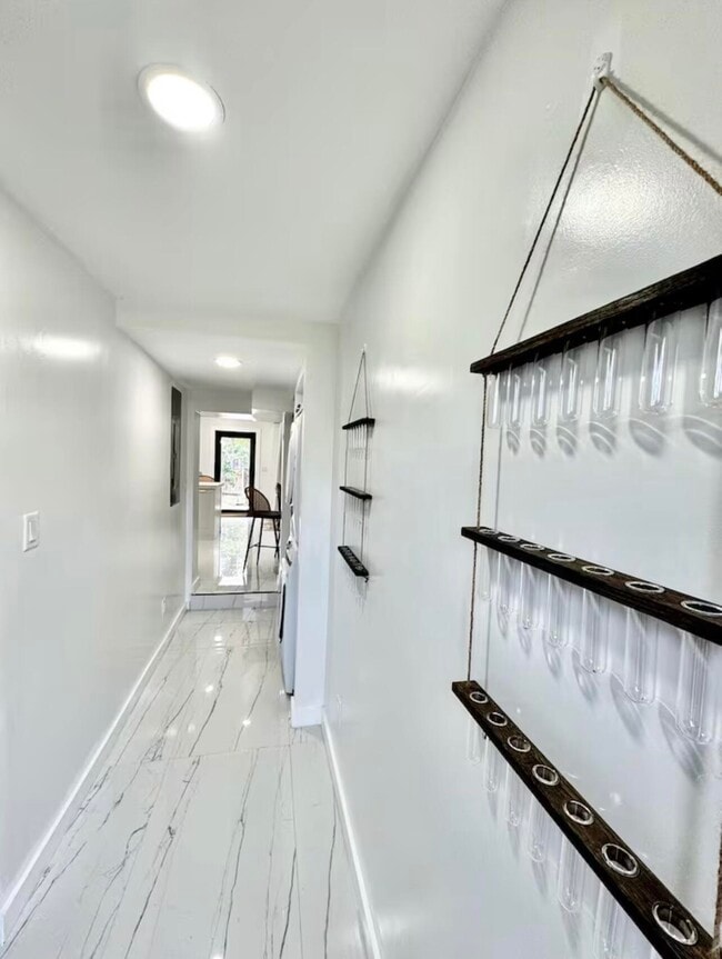 Photo - 1433 NE 53rd Ct