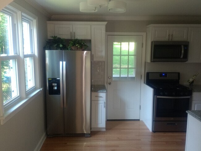 Photo - 8406 49th Ave