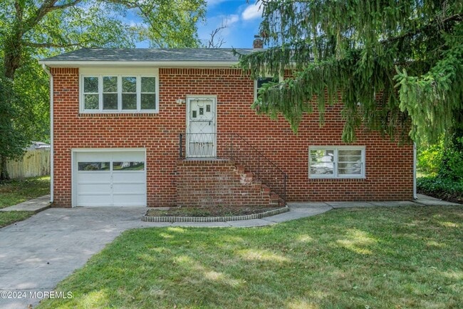 Photo - Take a look on this beautiful corner property