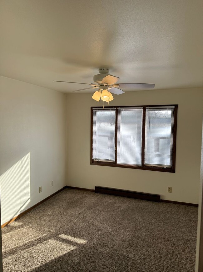 Photo - 4651 GOVERNORS DR