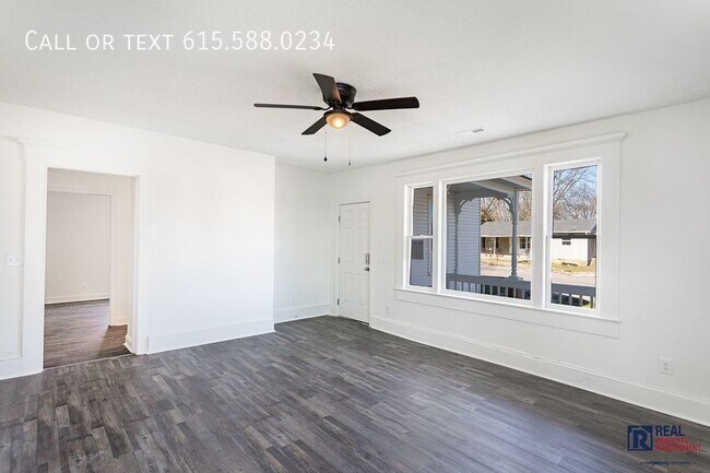 Photo - 307 W 13th St