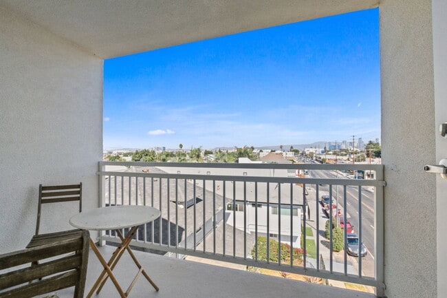 4325 Main St Unidad 405a