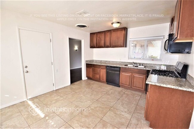 Photo - 14357 Herron St