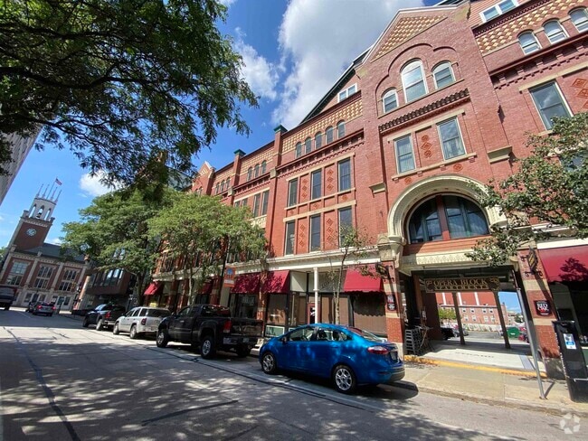 Building Photo - 30 Hanover St Unit 203 Rental