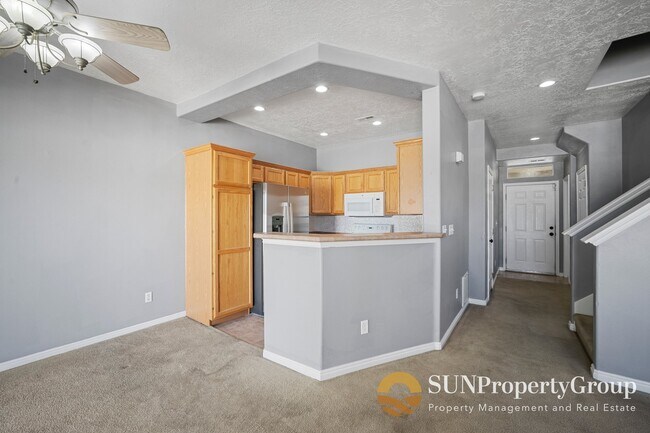 1574 Calais Ct