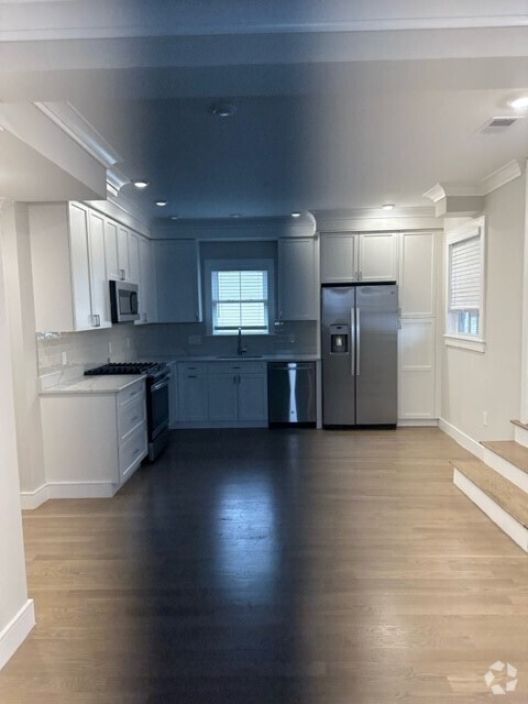 Building Photo - 416 S Huntington Ave Unit 1 Rental