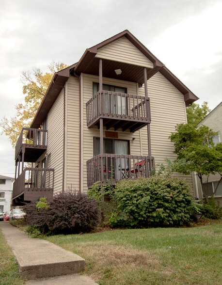 124 W Norwich Ave