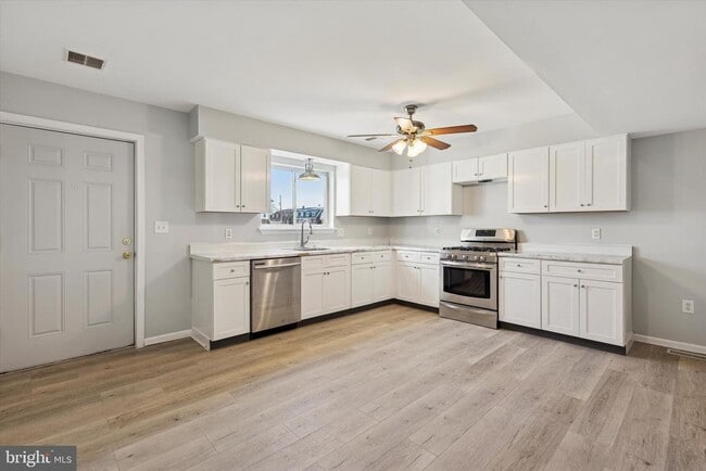 Photo - 908 Green St