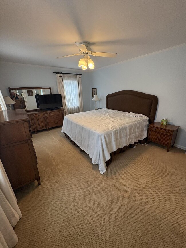 Photo - 38 Bradish Ln