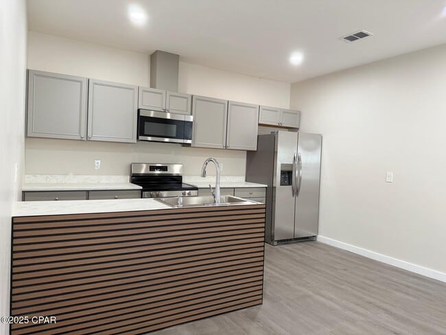 Photo - 2913 E 5th Ct Unit A