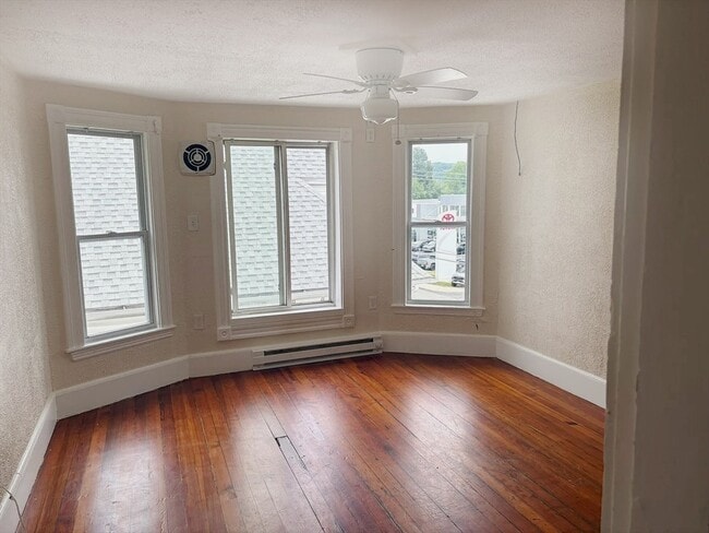 Building Photo - 633 River St Unit A