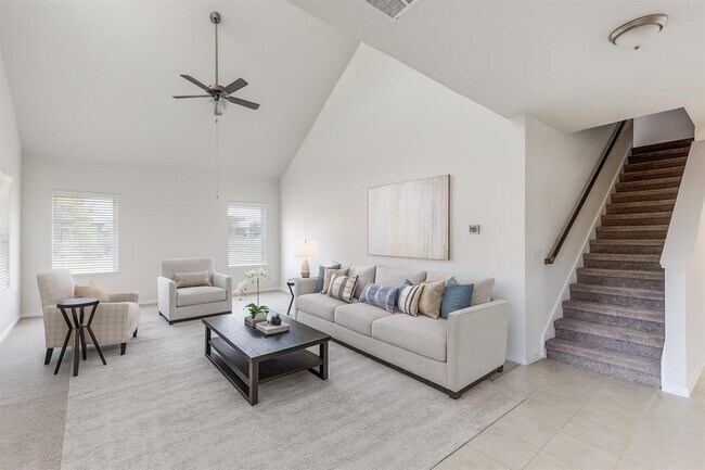 Photo - 200 Oldbridge Dr