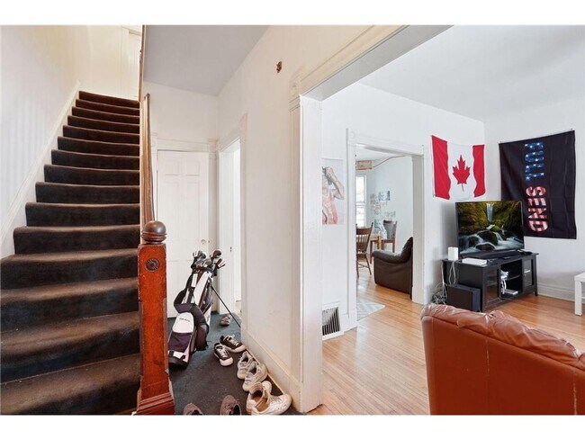 Photo - 1983/1985 Iglehart Avenue Unidad 1983