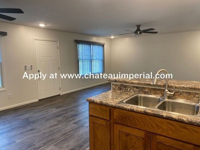 Photo - 600 N Bowen Ave Unidad 600 Bowen A