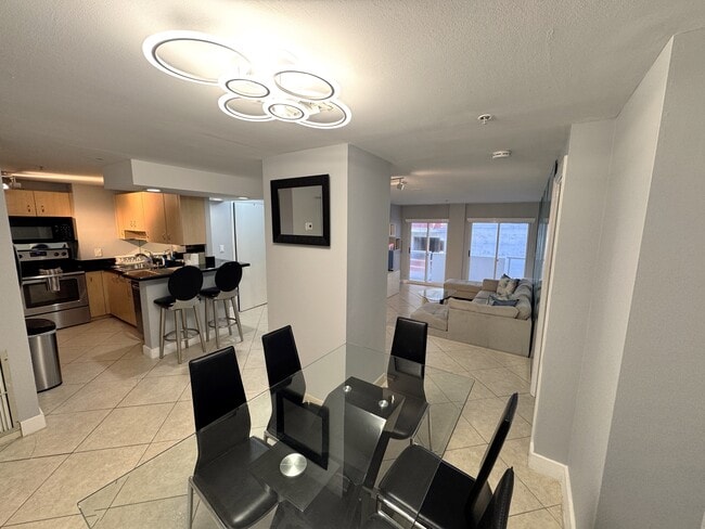 Photo - 9195 Collins Ave