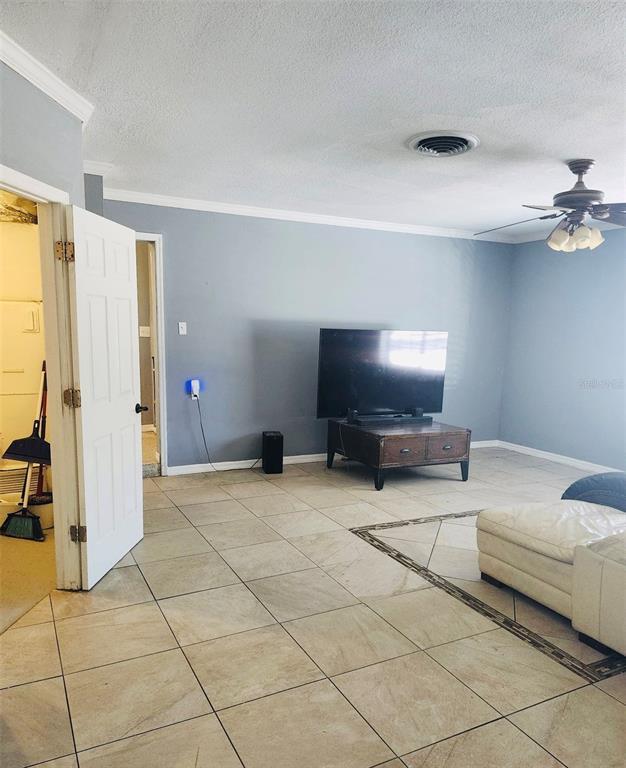 Photo - 4094 Whiting Dr SE