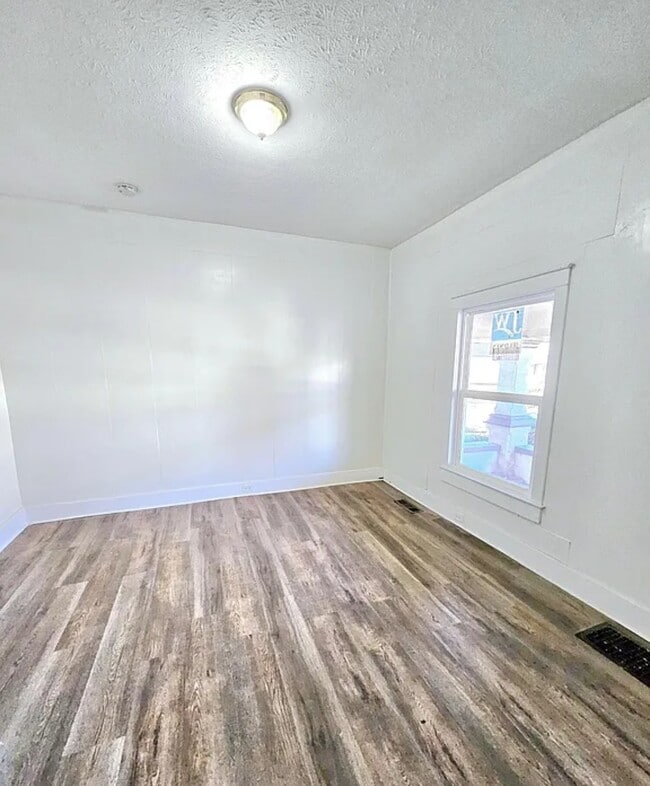 Photo - 2318 Greenwood Ave