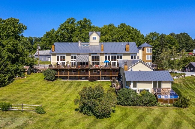 Photo - 764 Barnumville Rd