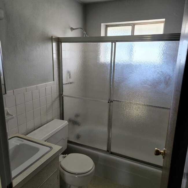 Photo - 4501 Ammel St Unit 4501 ammel apt 7